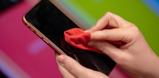 Koronavirüs’e Karşı Cep Telefonlarımızı Nasıl Temizlemeliyiz?