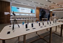 İzmir Huawei Deneyim Mağazası