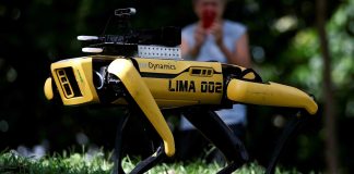 Sosyal Mesafe Tedbirleri İçin “Robot Köpek”
