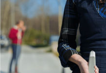 Vestel Atık Maskeleri Akıllı Bastona Dönüştürüyor