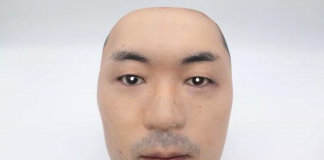 Gerçek Kişilerin Yüzlerine Ait Maske Satışa Sunuldu