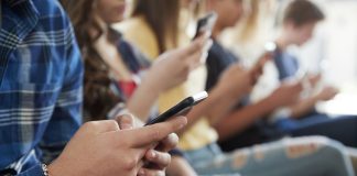 Kullanıcılar Uygulamalarda Günde 4 Saatten Fazla Zaman Harcıyor