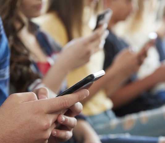 Artık Seçimlerde Partiler SMS ve E-Posta Gönderemeyecek!