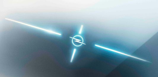 Opel Logosunu Değiştirdi!